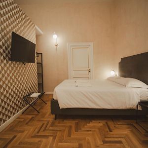 Librai Suite